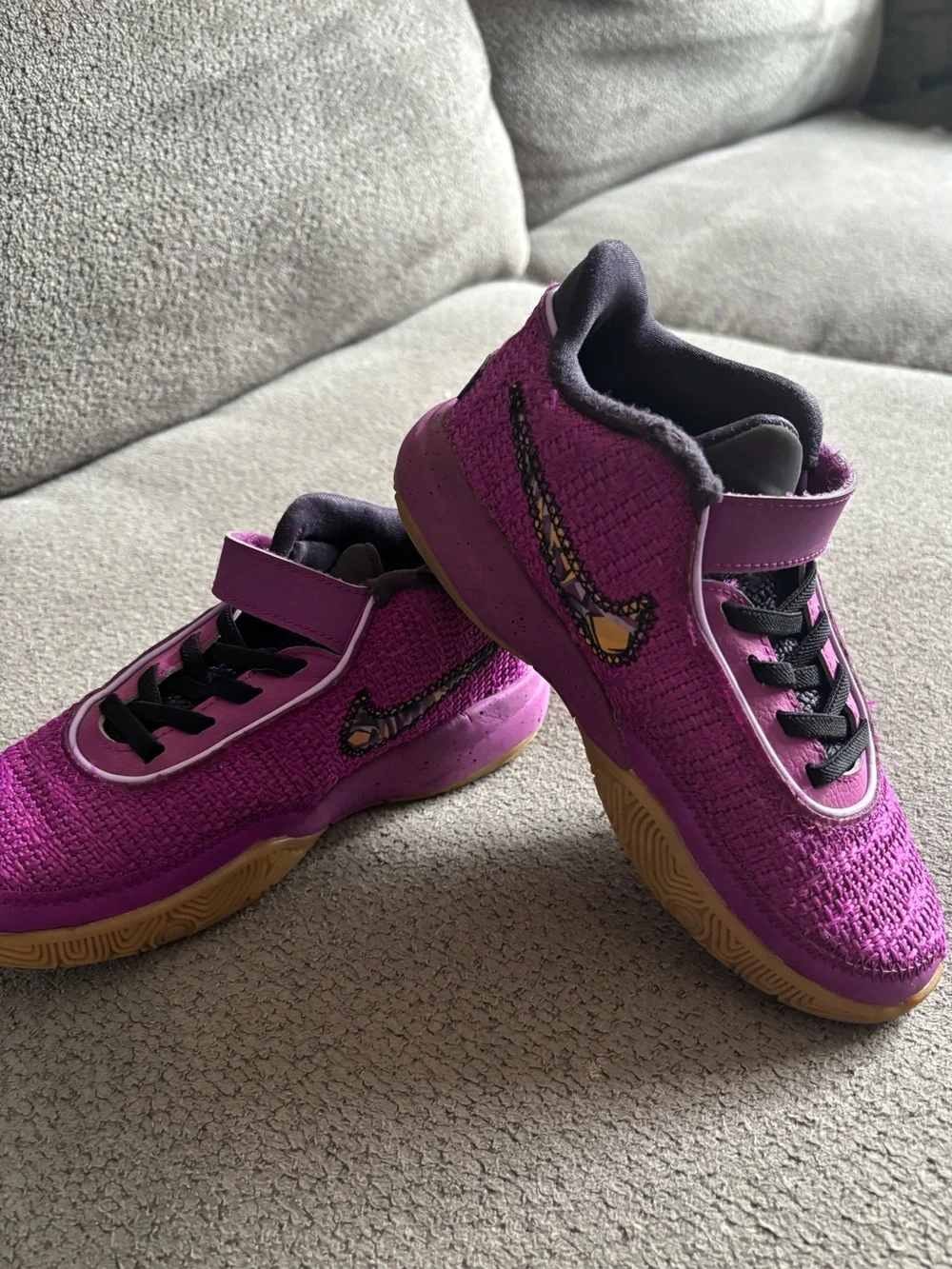 Nike LeBron James  Kids' Purple & Gold Athletic Shoes size 1Y
